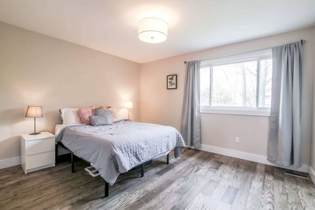 119 Deanscroft Sq