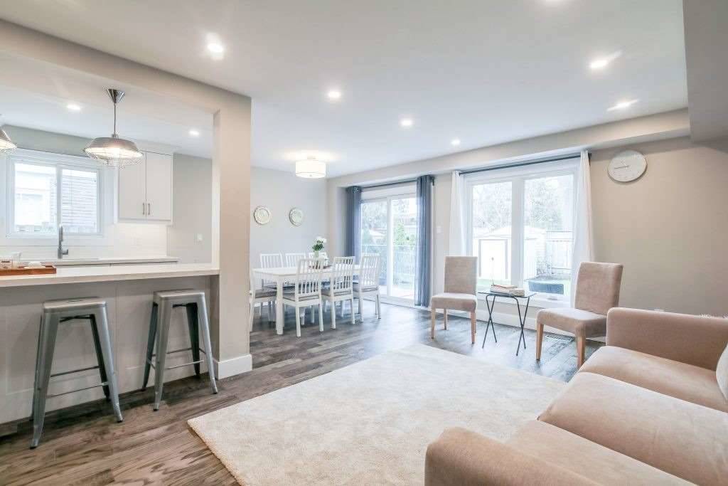 119 Deanscroft Sq