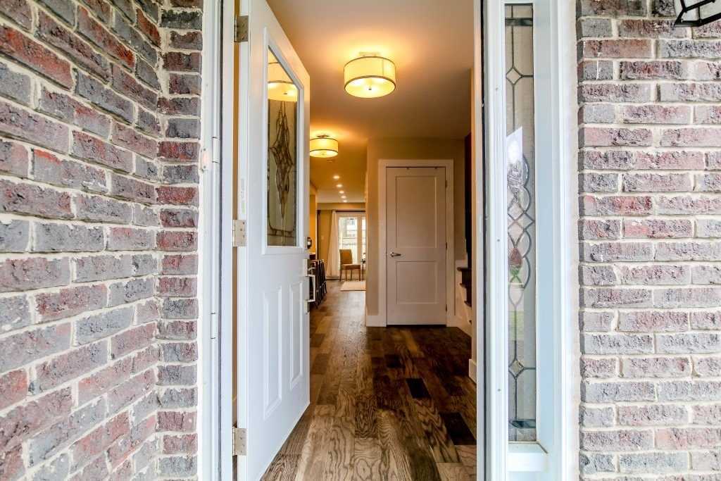 119 Deanscroft Sq