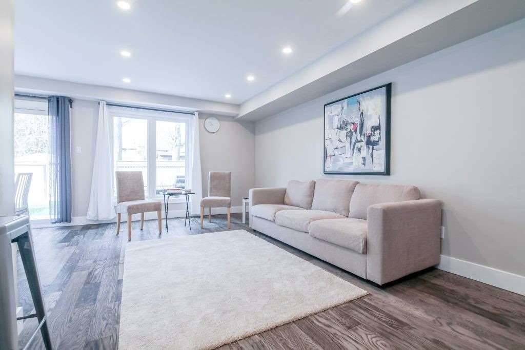 119 Deanscroft Sq