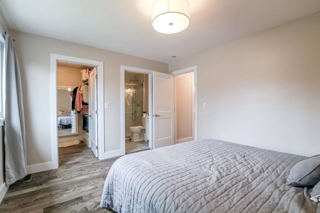 119 Deanscroft Sq