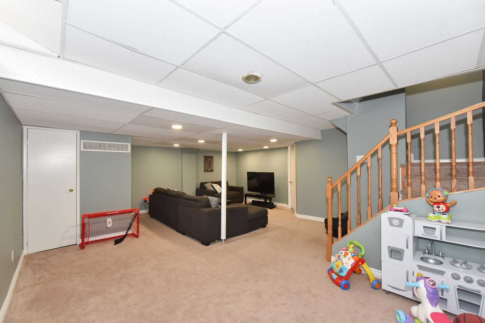 77 Stuart Rd