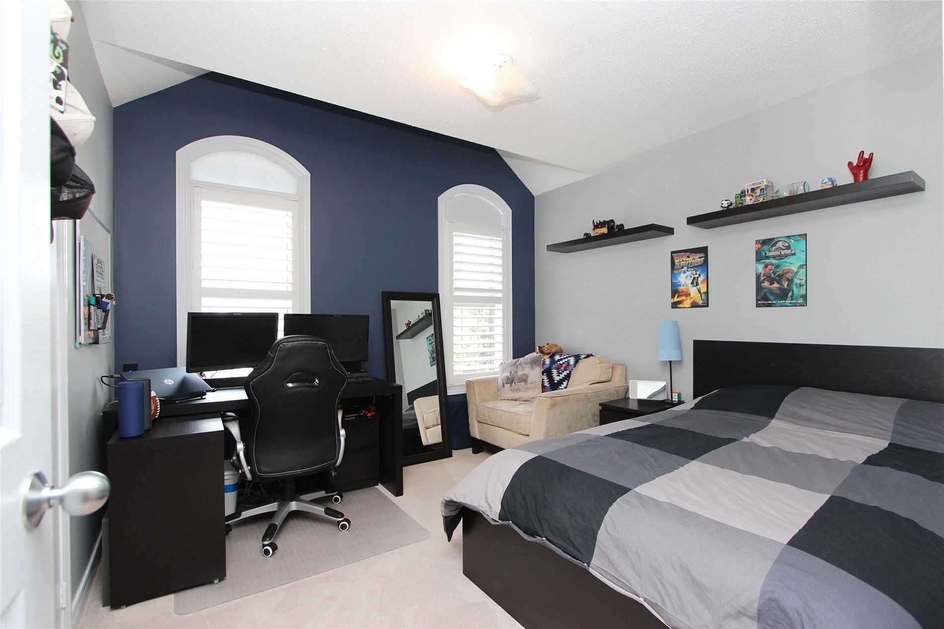 1330 Maddock Dr