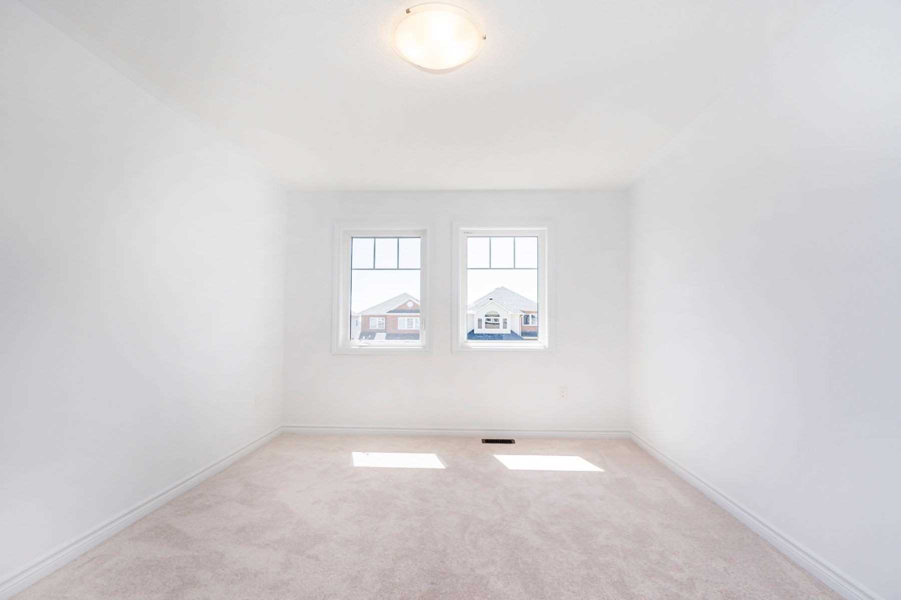 26 Frank Wheeler Ave
