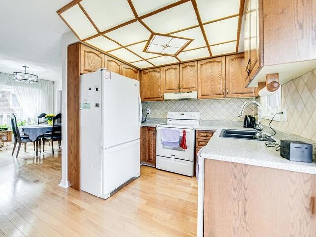 72 Homefield Sq
