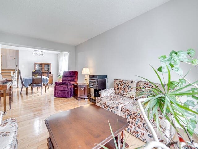 72 Homefield Sq
