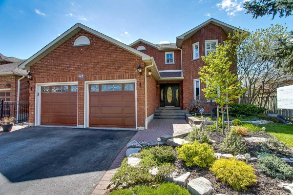 42 William Stephenson Dr, Whitby