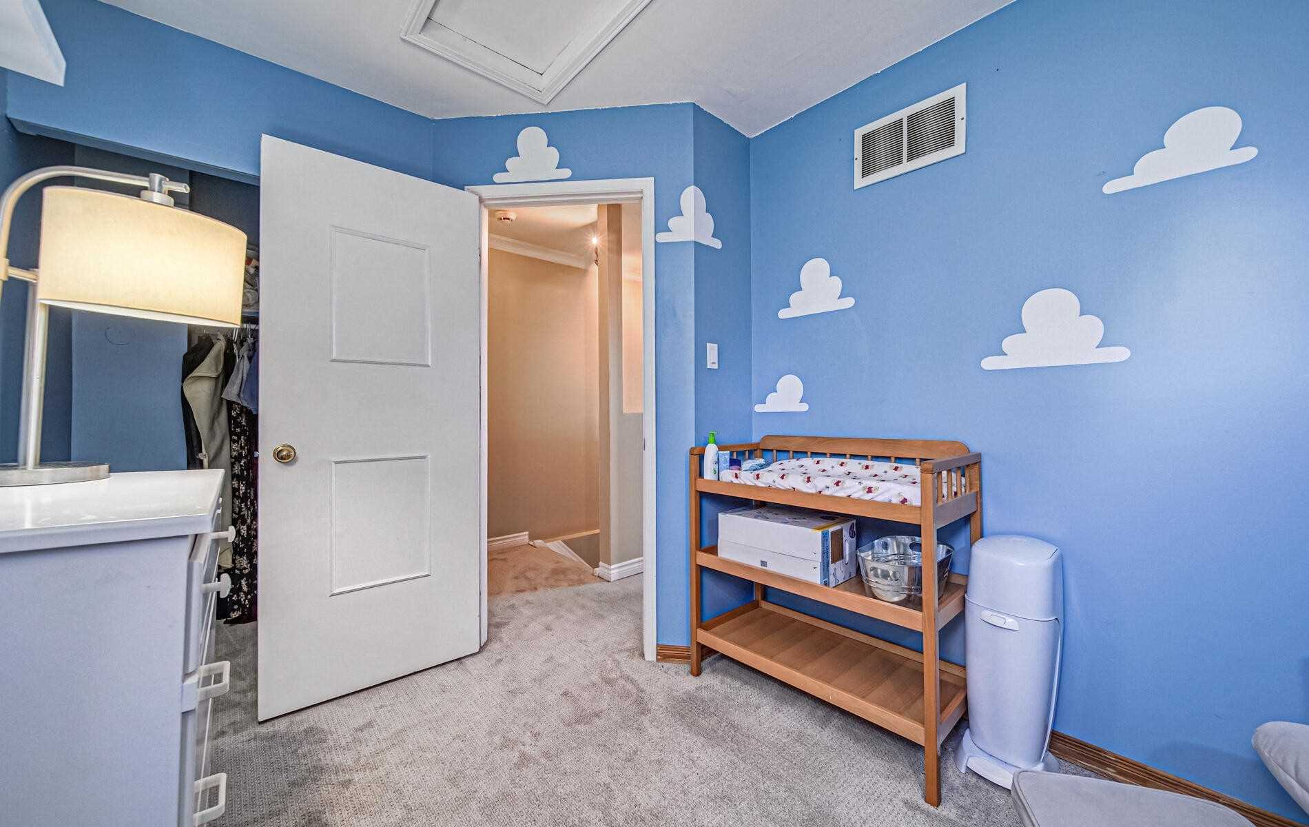 1436 Outlet Dr