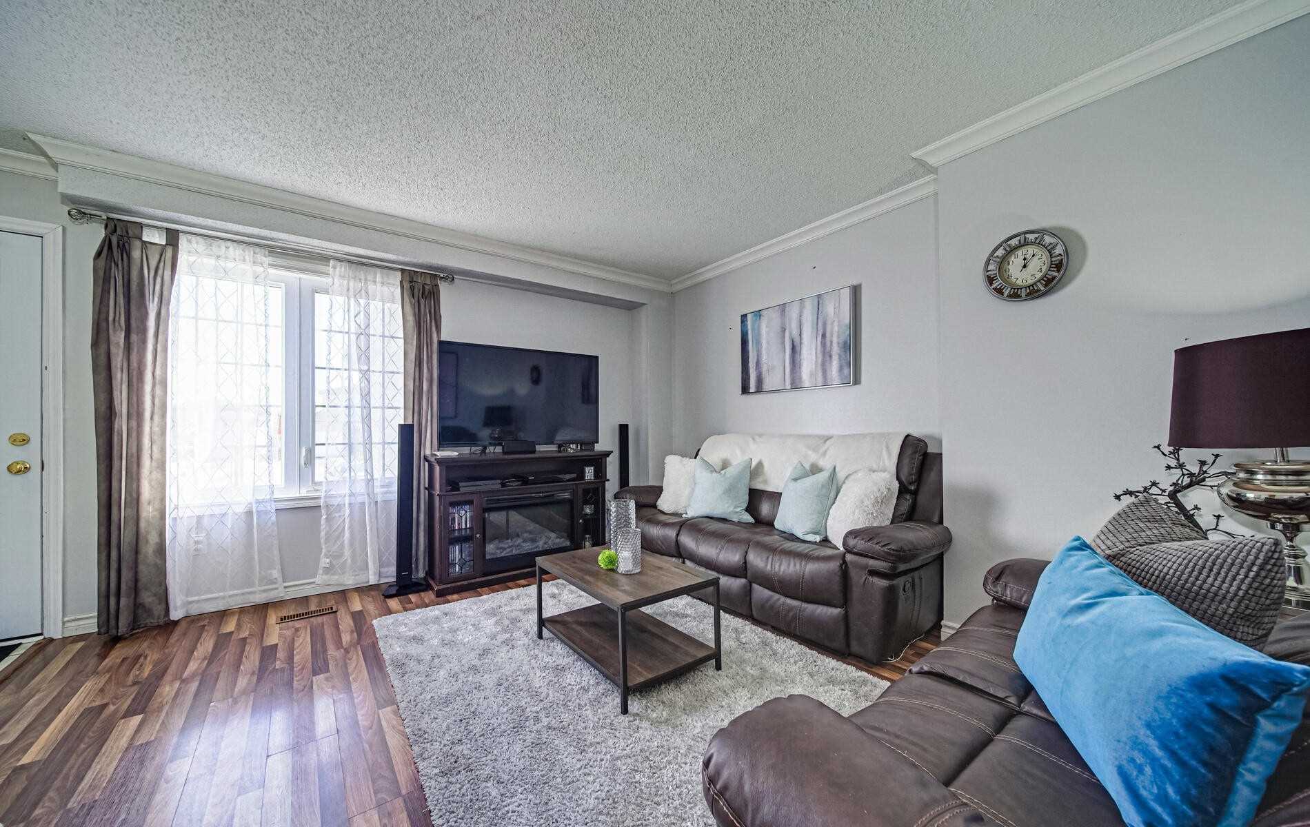 1436 Outlet Dr