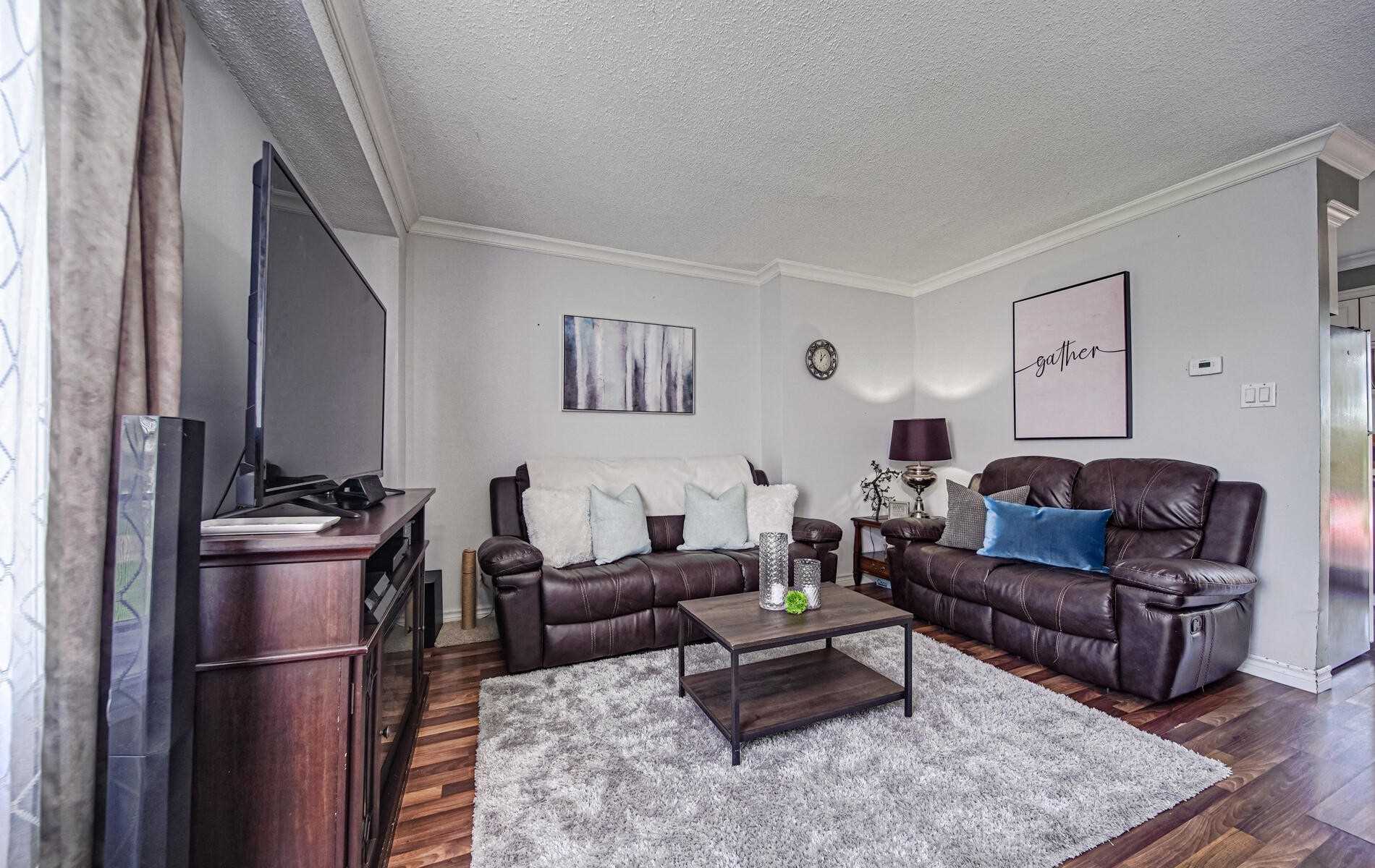 1436 Outlet Dr
