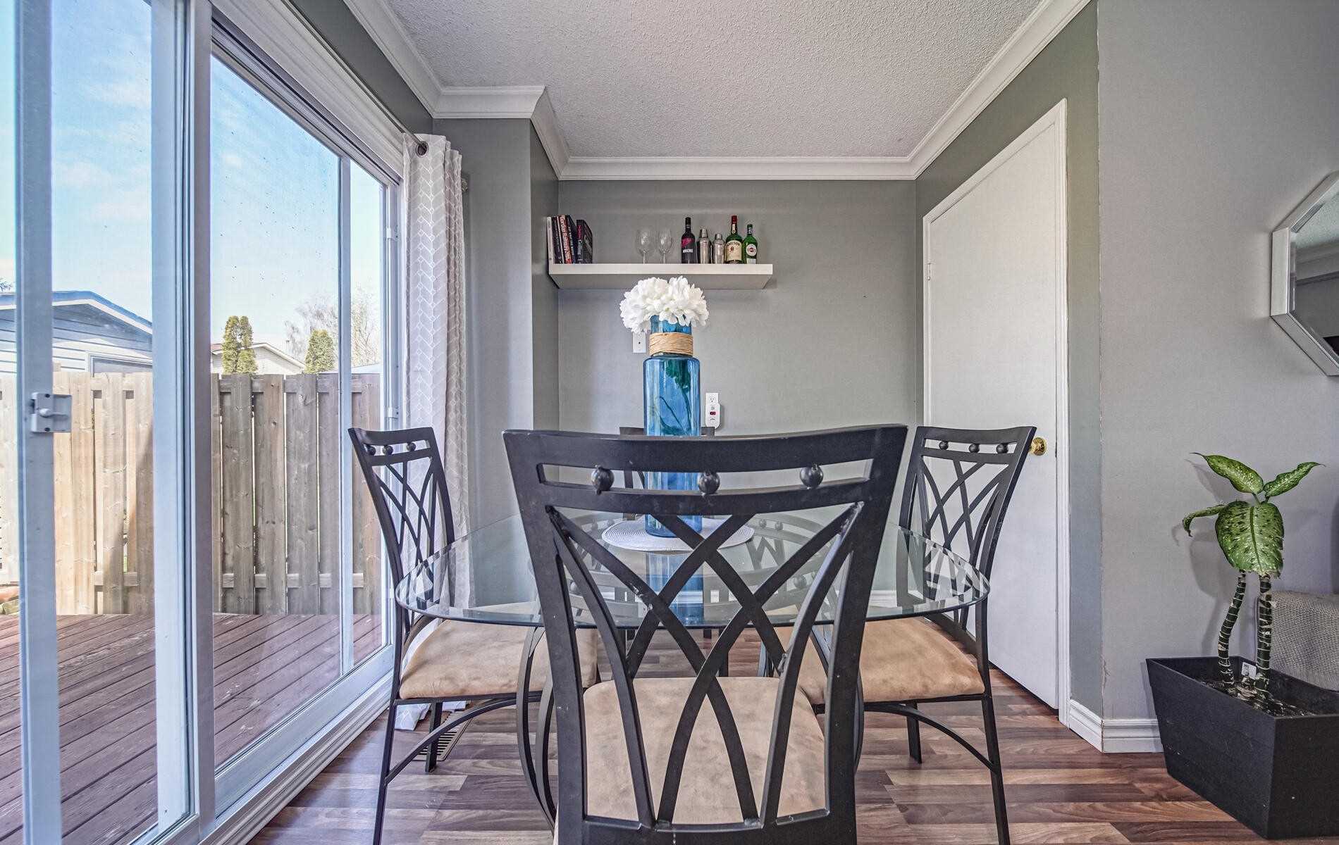 1436 Outlet Dr