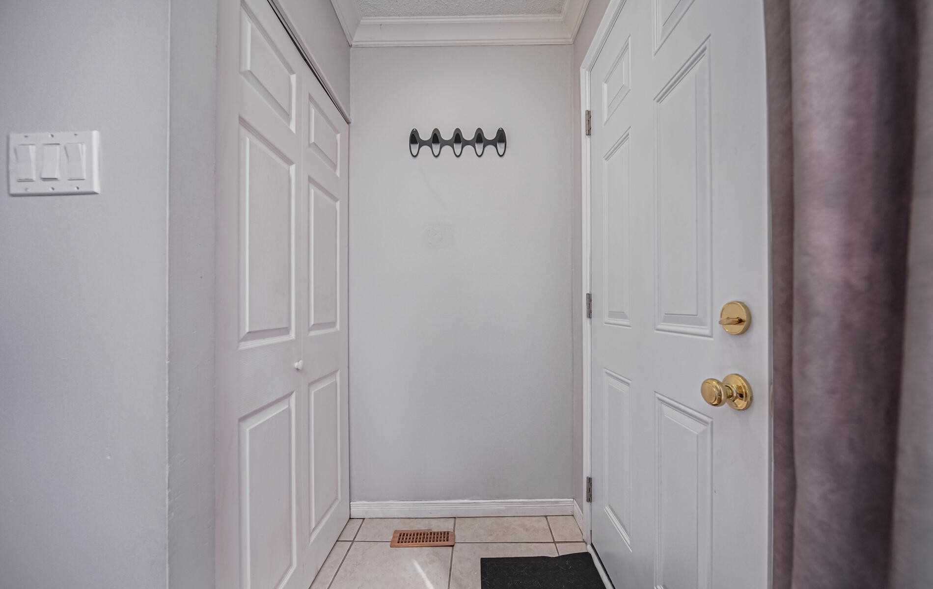 1436 Outlet Dr