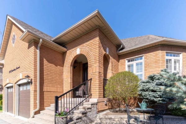 2360 Canterbury Cres, Pickering