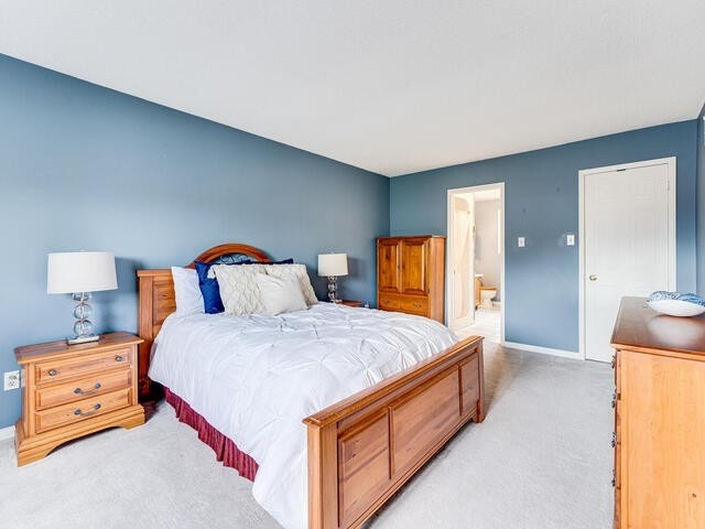 60 Cluett Dr