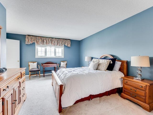 60 Cluett Dr