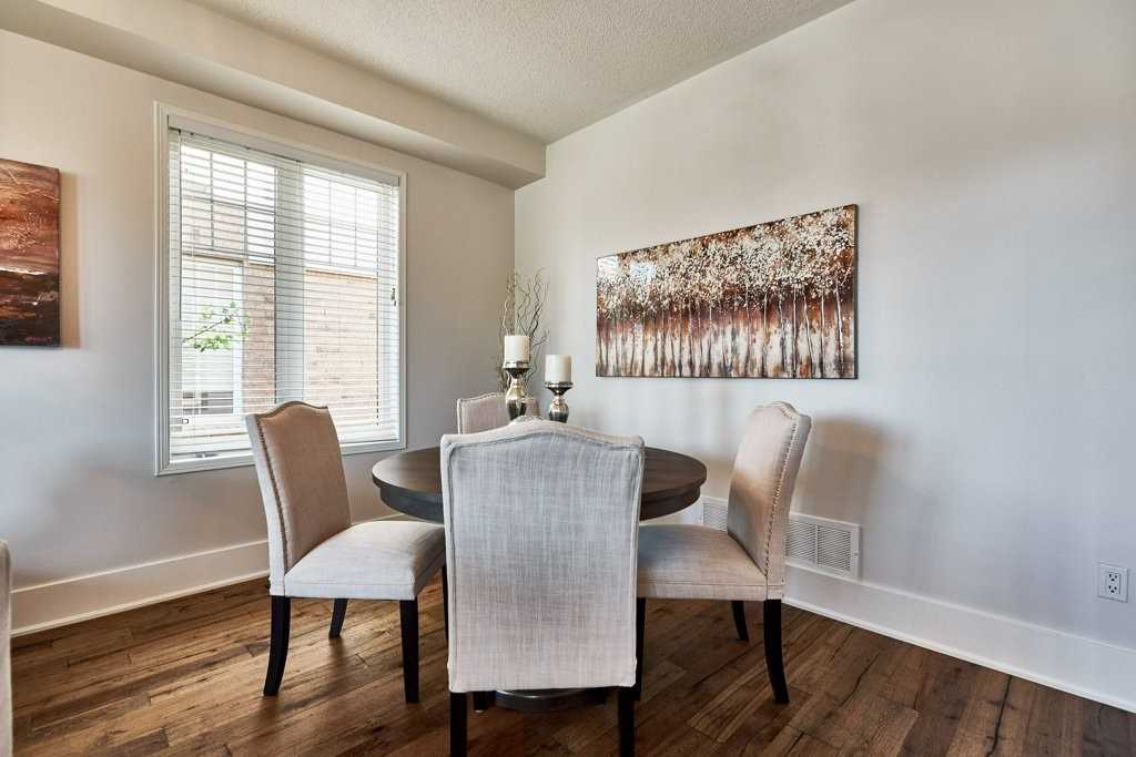 54 Claridge Cres