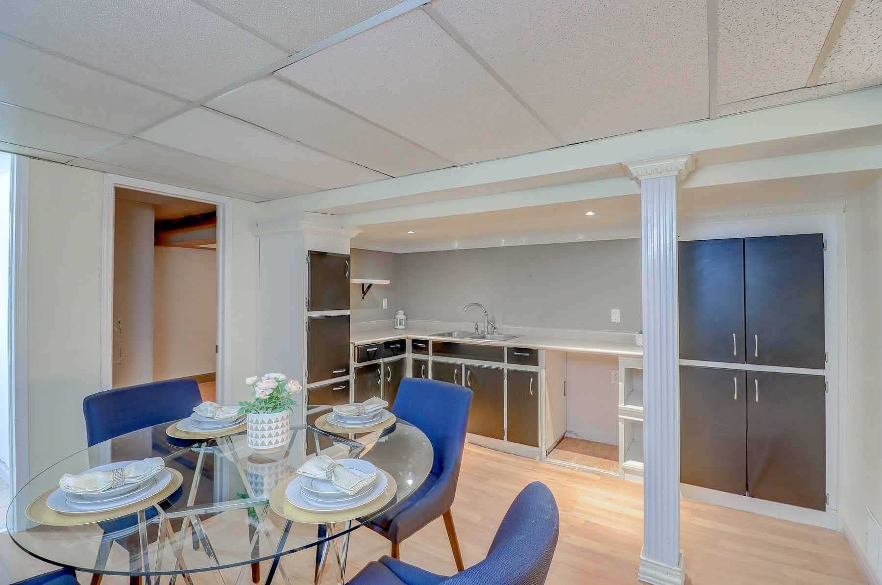 29 Bledlow Manor Dr