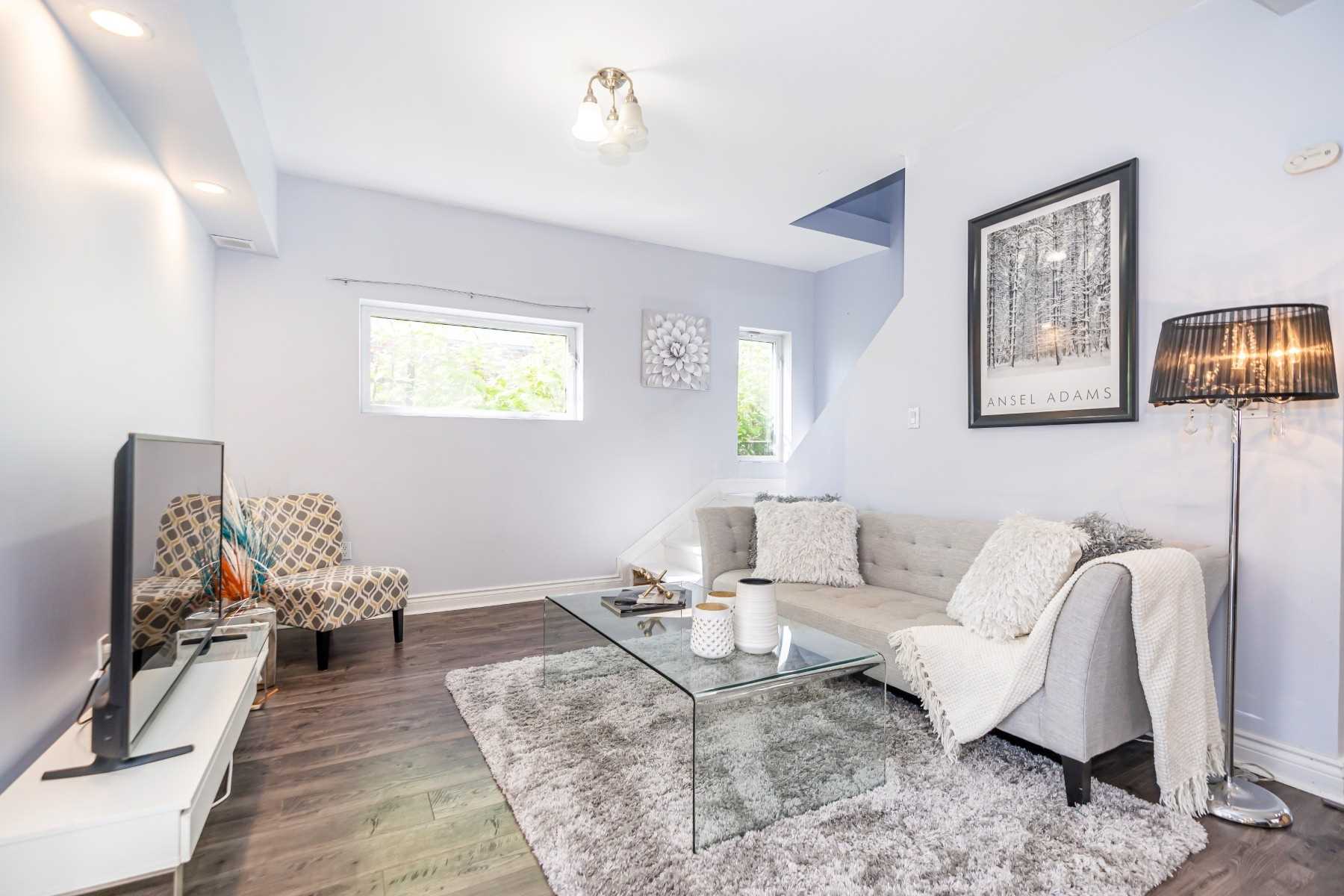 52 Galloway Rd