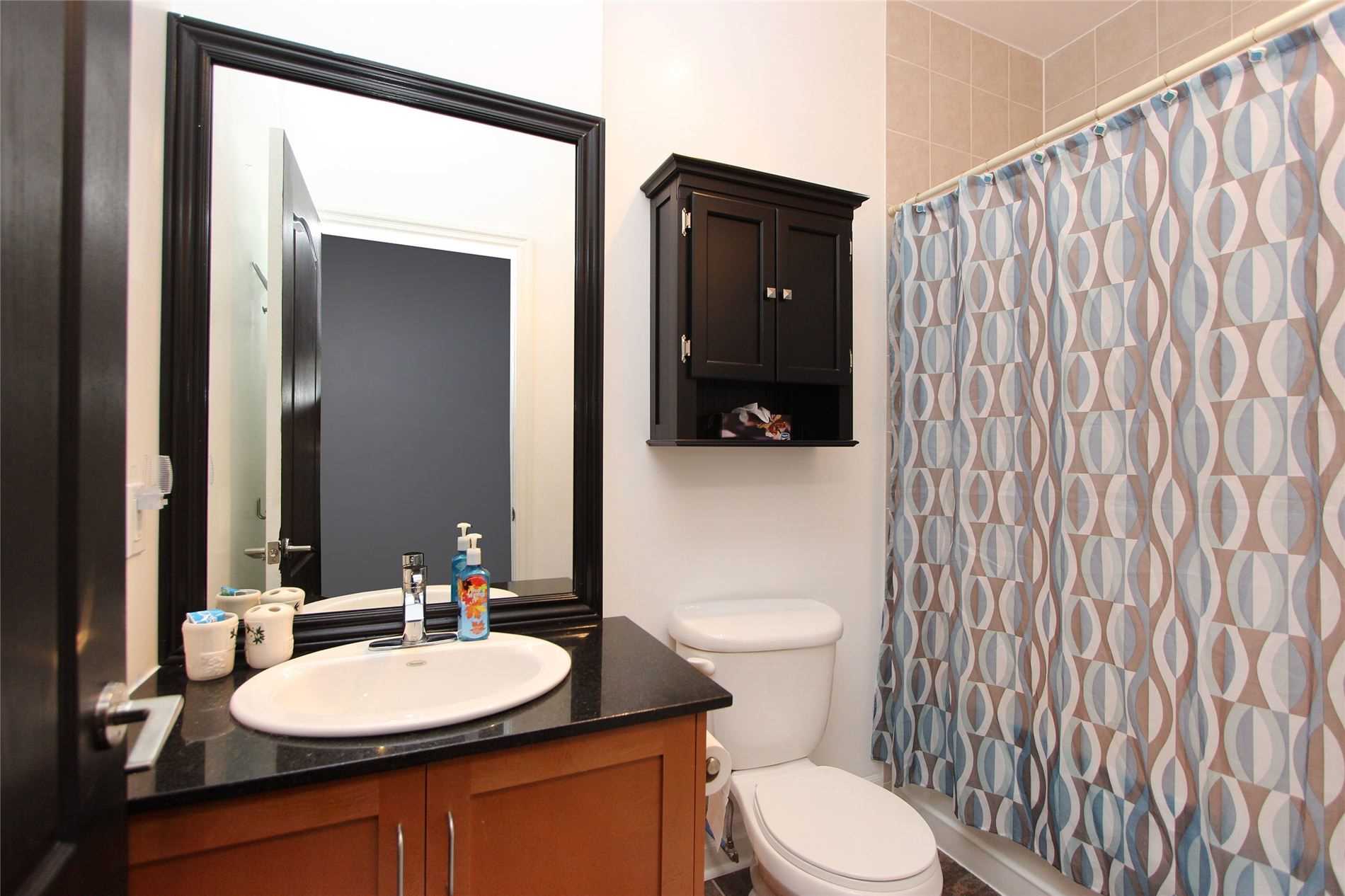44 Bond St W, #416