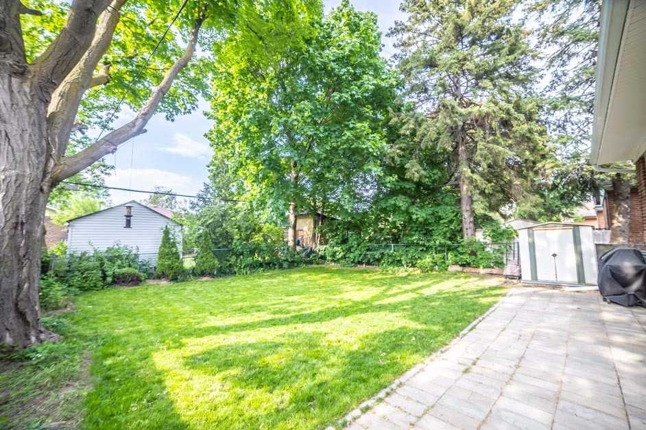 Listing E5250103 - Large Photo # 32