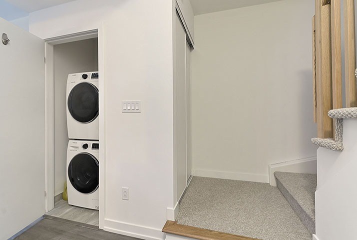 1555 Kingston Rd, #319