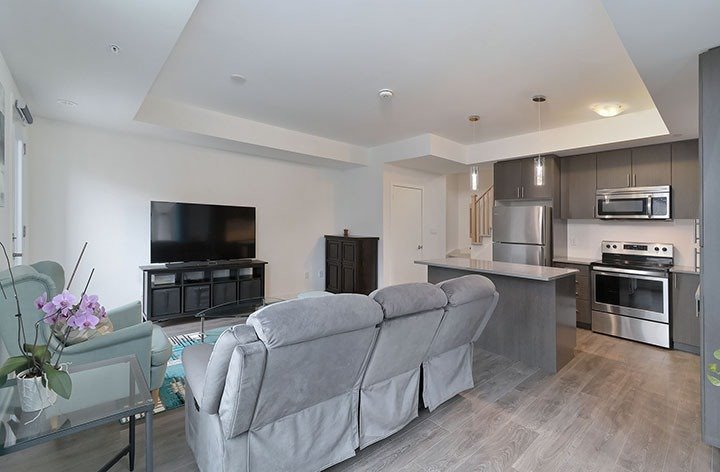 1555 Kingston Rd, #319