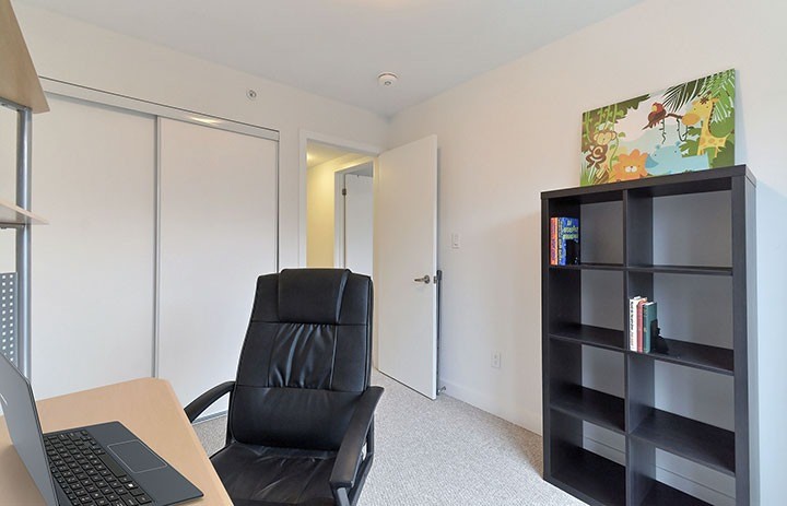 1555 Kingston Rd, #319