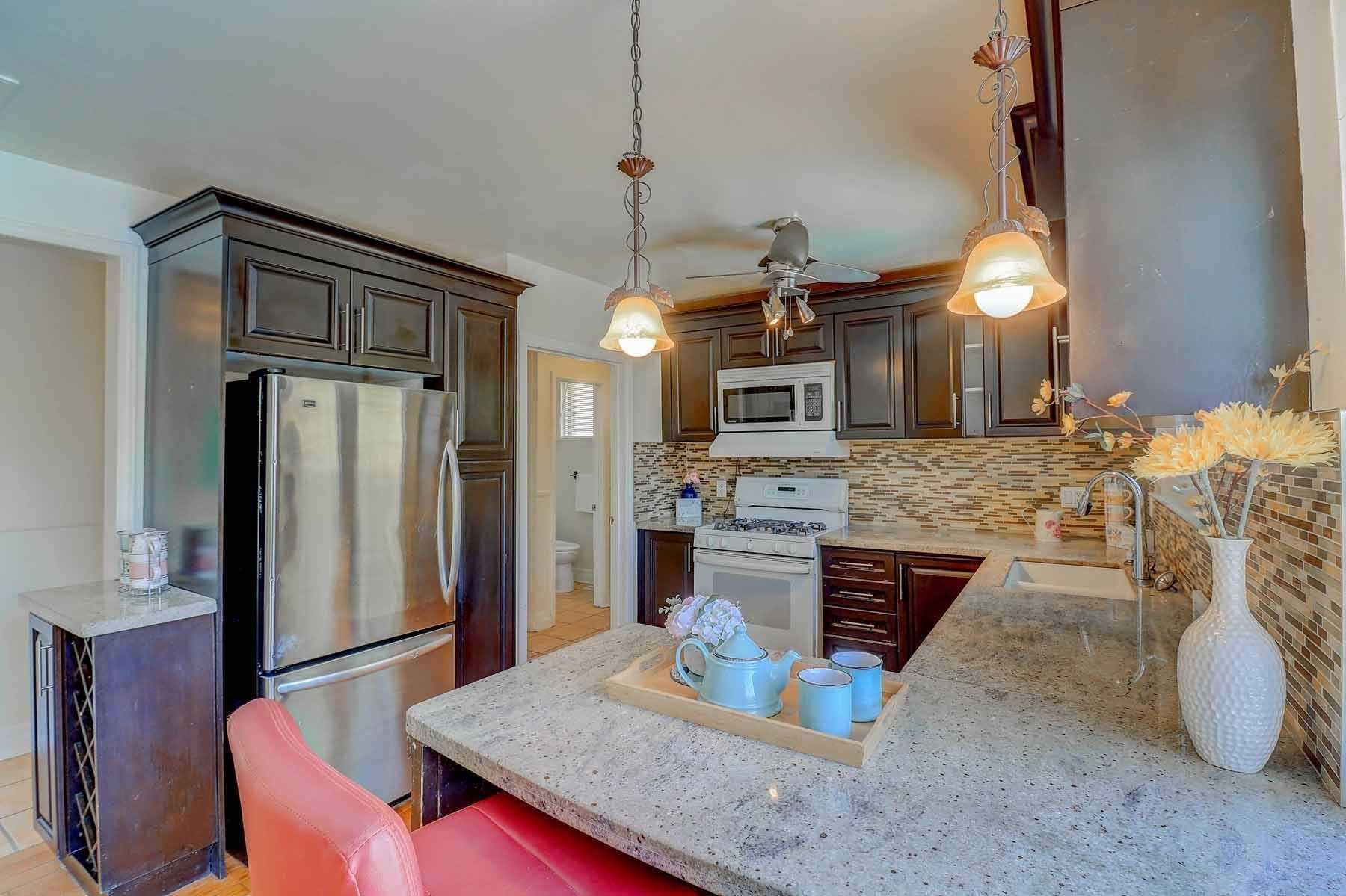 29 Bledlow Manor Dr