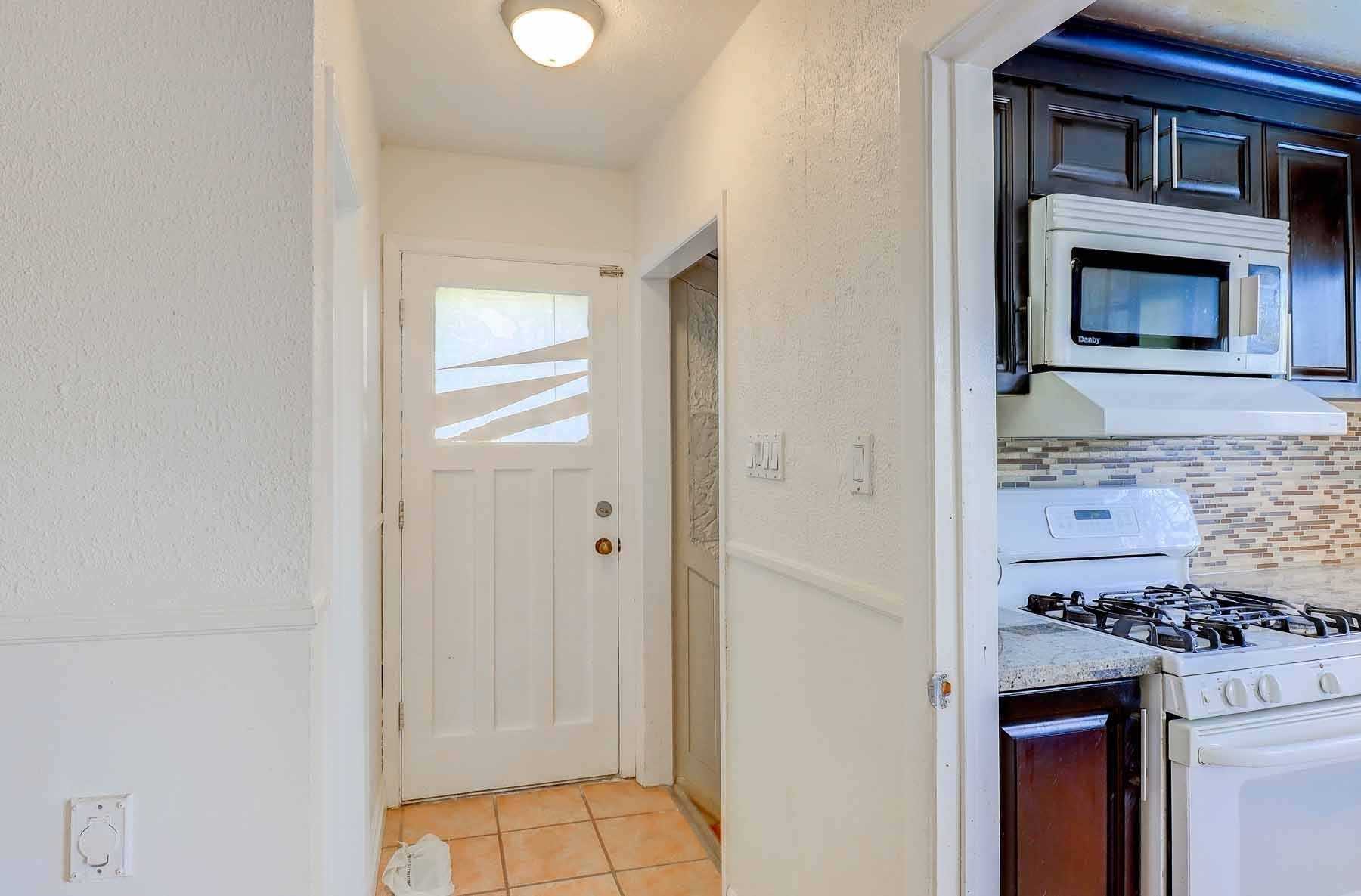 29 Bledlow Manor Dr