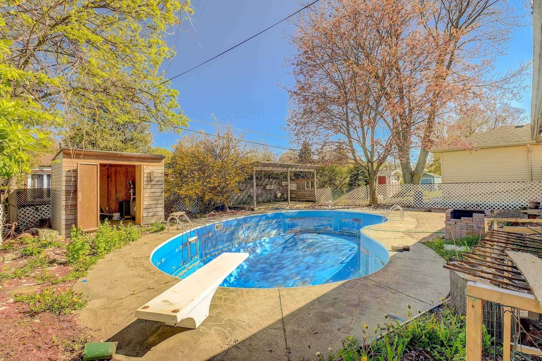 29 Bledlow Manor Dr