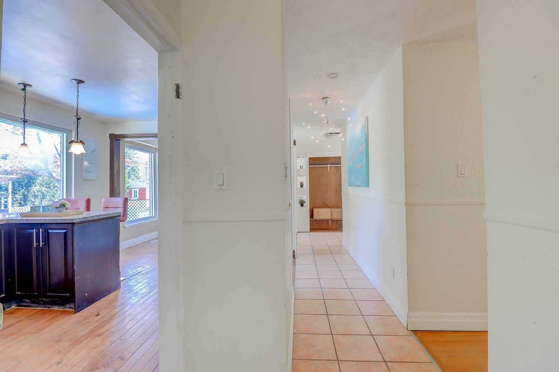 29 Bledlow Manor Dr