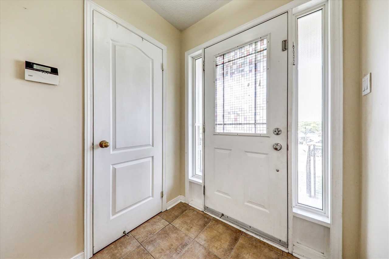5 Hollier Dr