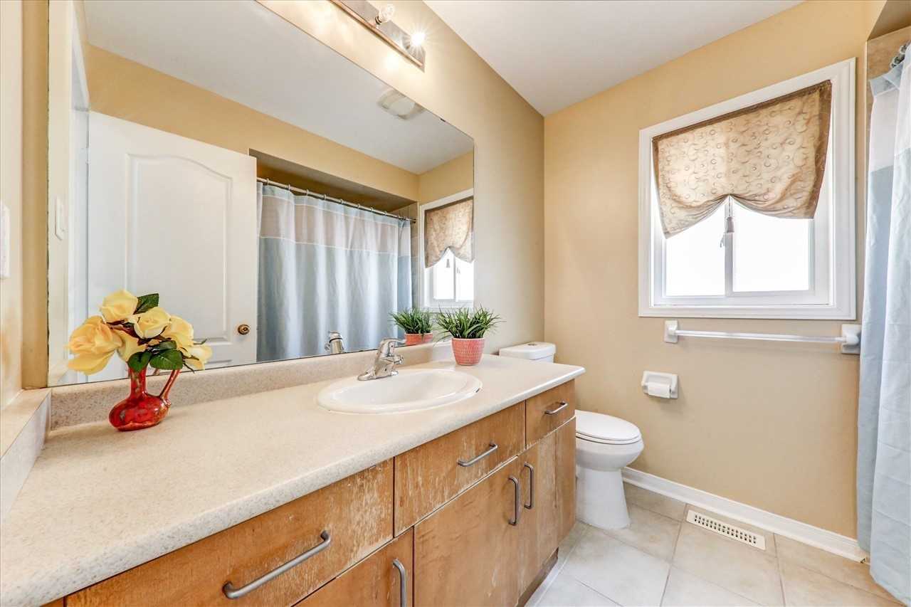 5 Hollier Dr