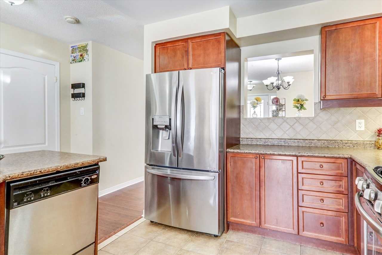 5 Hollier Dr