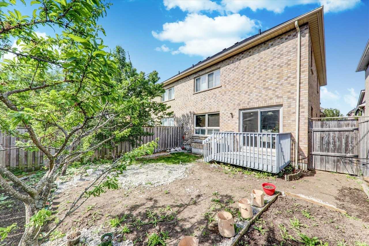 5 Hollier Dr