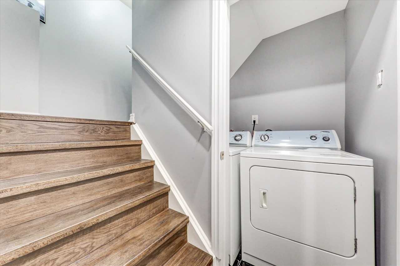 5 Hollier Dr