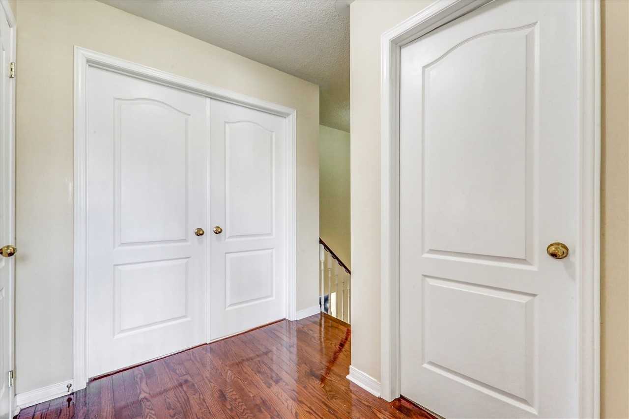 5 Hollier Dr