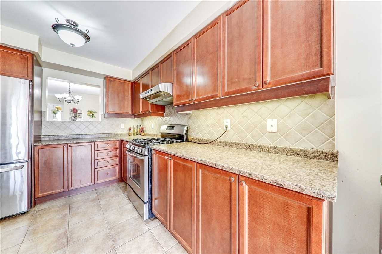 5 Hollier Dr