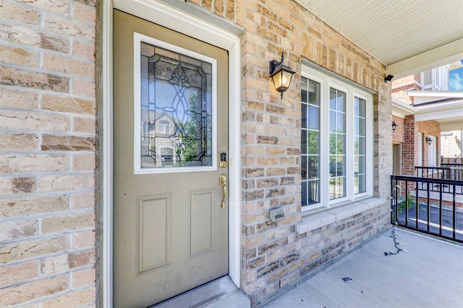 48 Arfield Ave