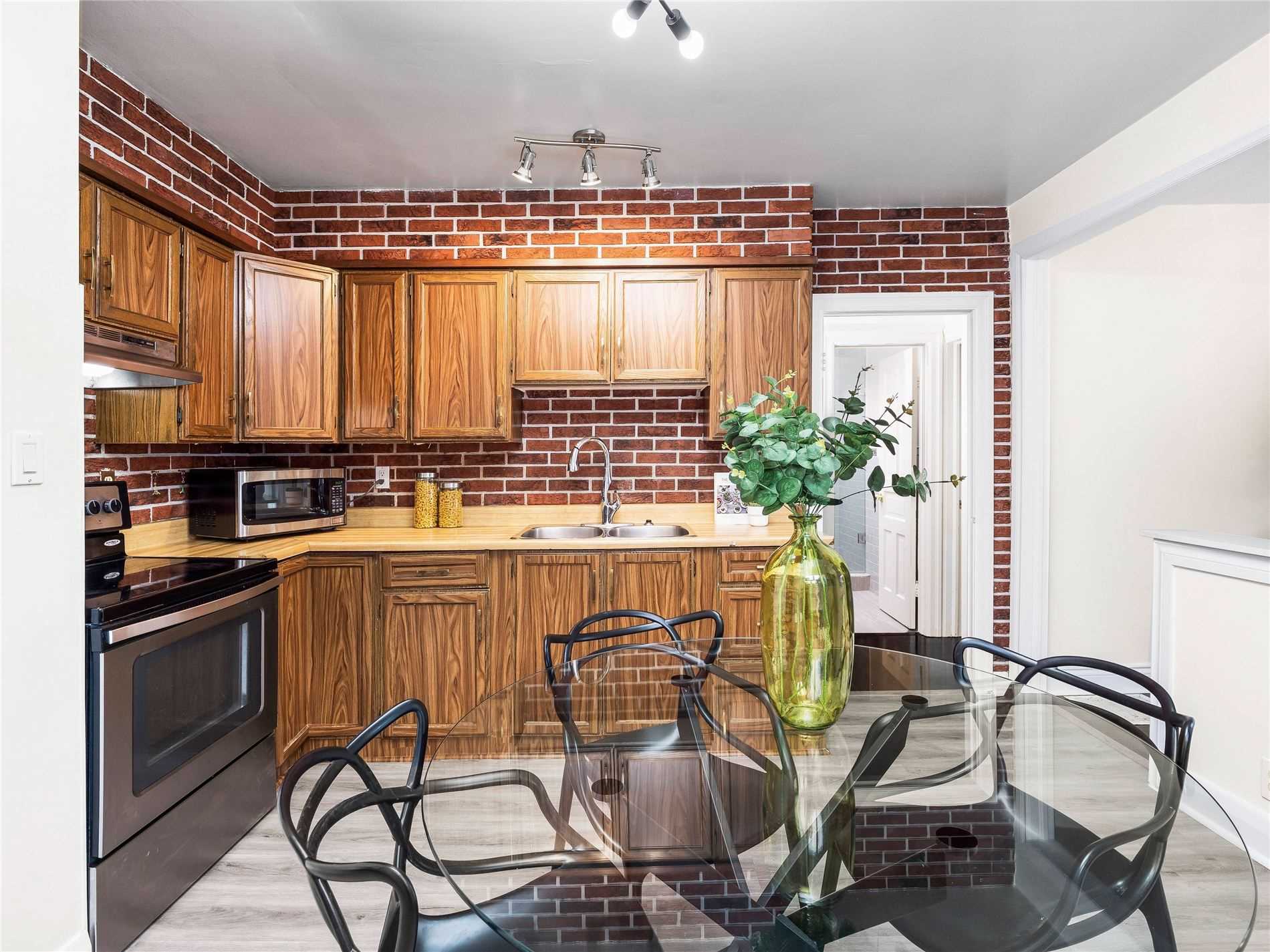 114 Pitt Ave