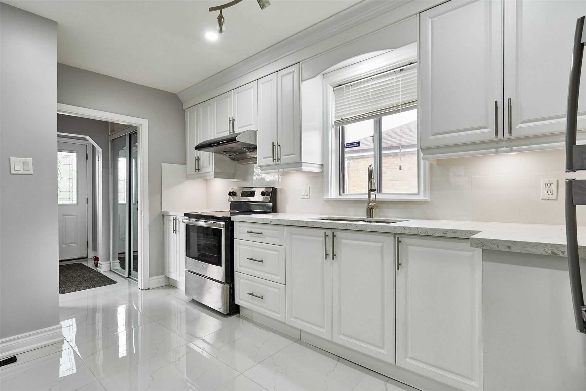 19 Lynvalley Cres