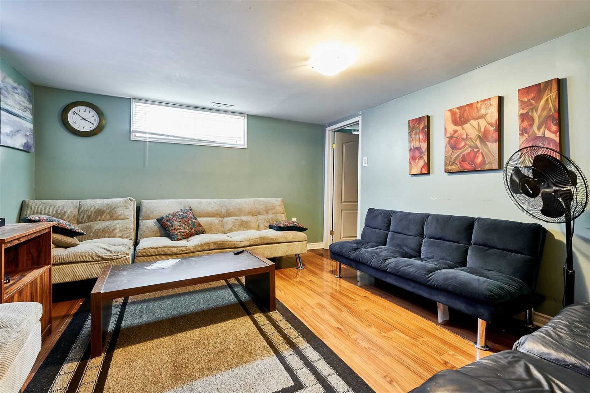 19 Lynvalley Cres