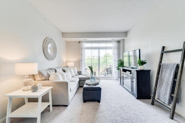 80 Aspen Springs Dr, Clarington