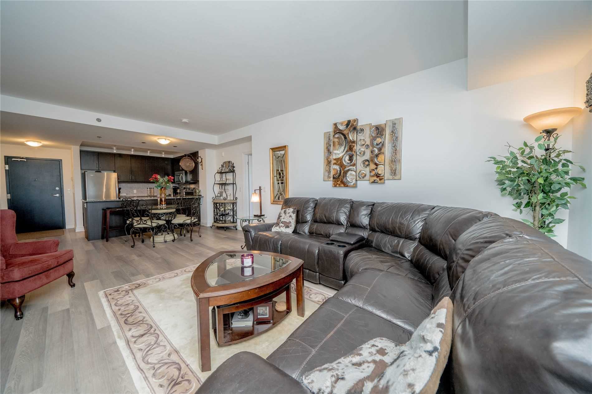 21 Brookhouse Dr, #302