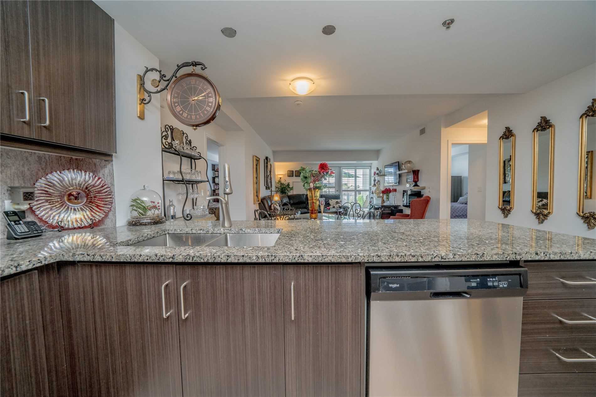 21 Brookhouse Dr, #302
