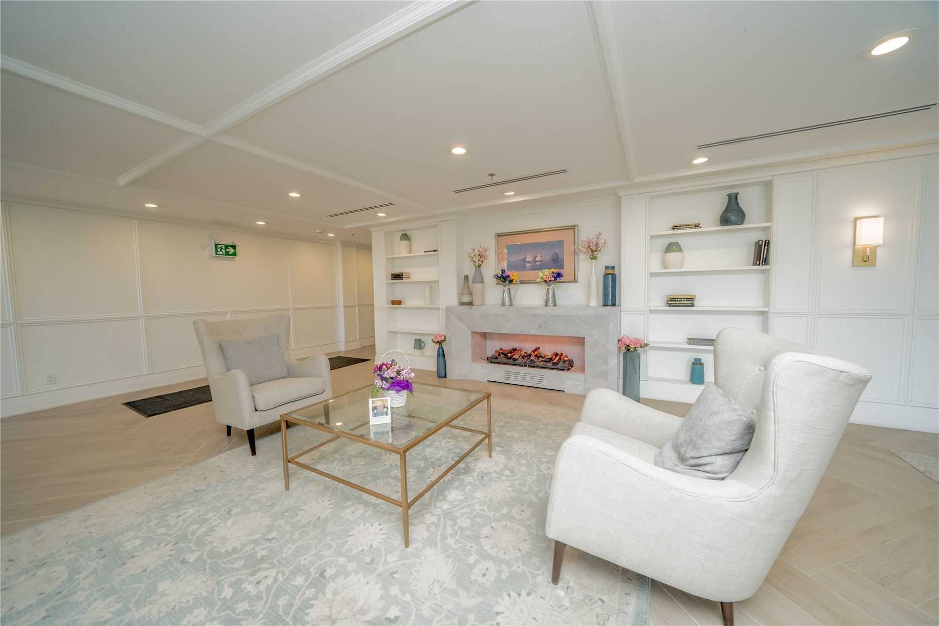 21 Brookhouse Dr, #302