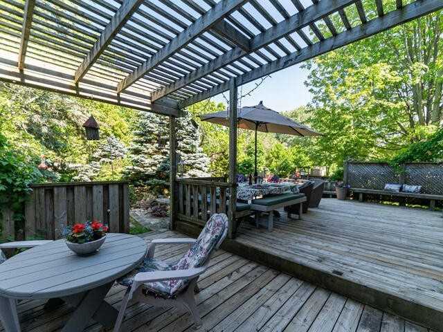 485 Maple Ave