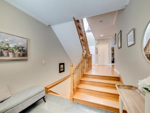 485 Maple Ave