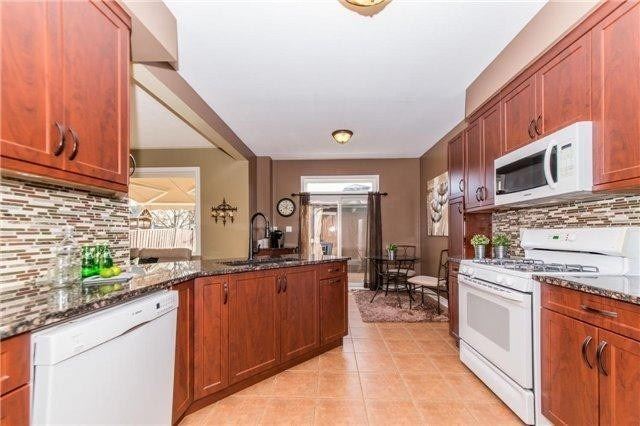 5 Charest Pl
