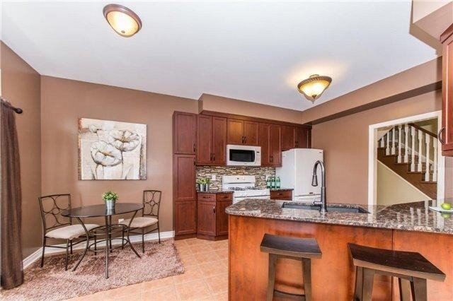 5 Charest Pl